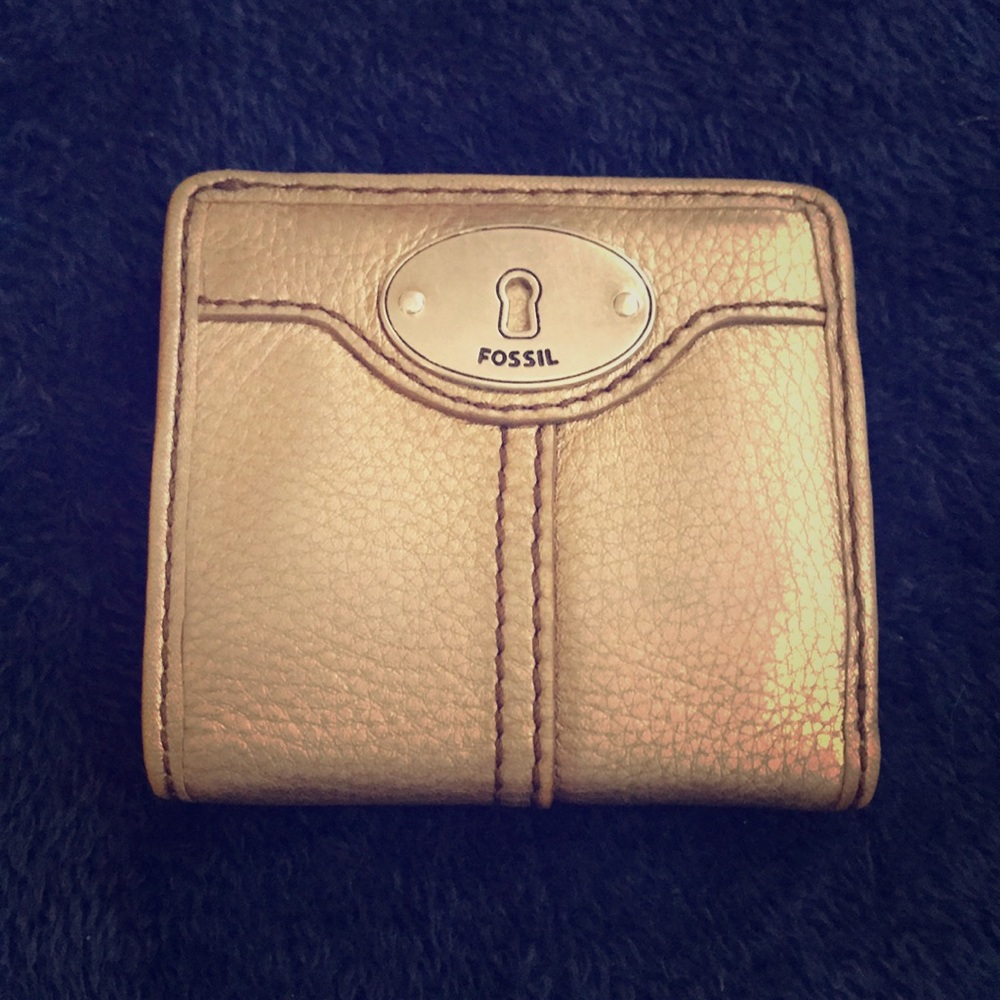 Fossil wallet